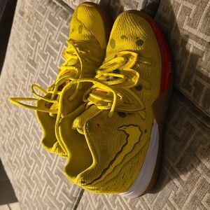 Nike Kyrie 5 x SpongeBob SquarePants Basketball Shoes Size 13c